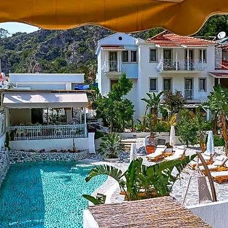 Salonika Otel