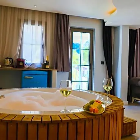 Otel Salonika 5*
