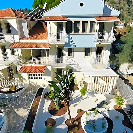 Salonika Otel